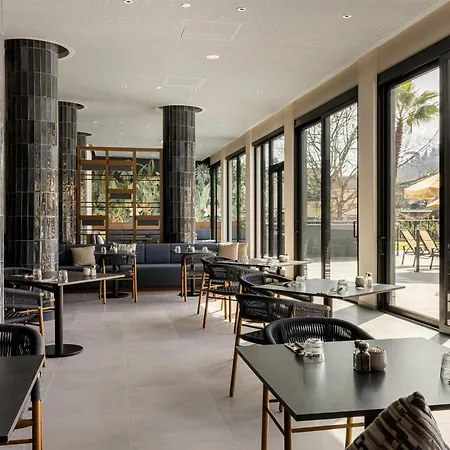 Ξενοδοχείο Radisson Blu Hotel, 4*